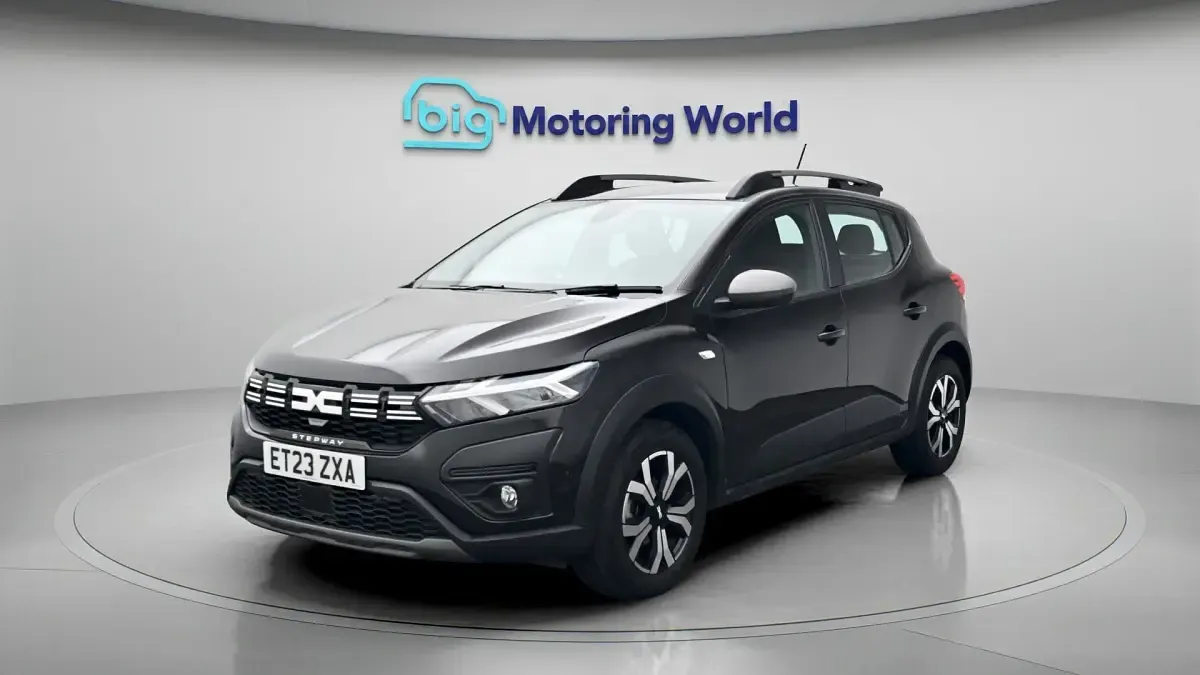 Used Dacia Sandero Journey 90 HP (66 kW) 2023 Black Hatchback