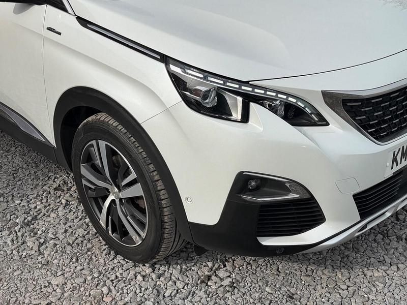 Used Peugeot 5008 GT-line 2017 White Hatchback