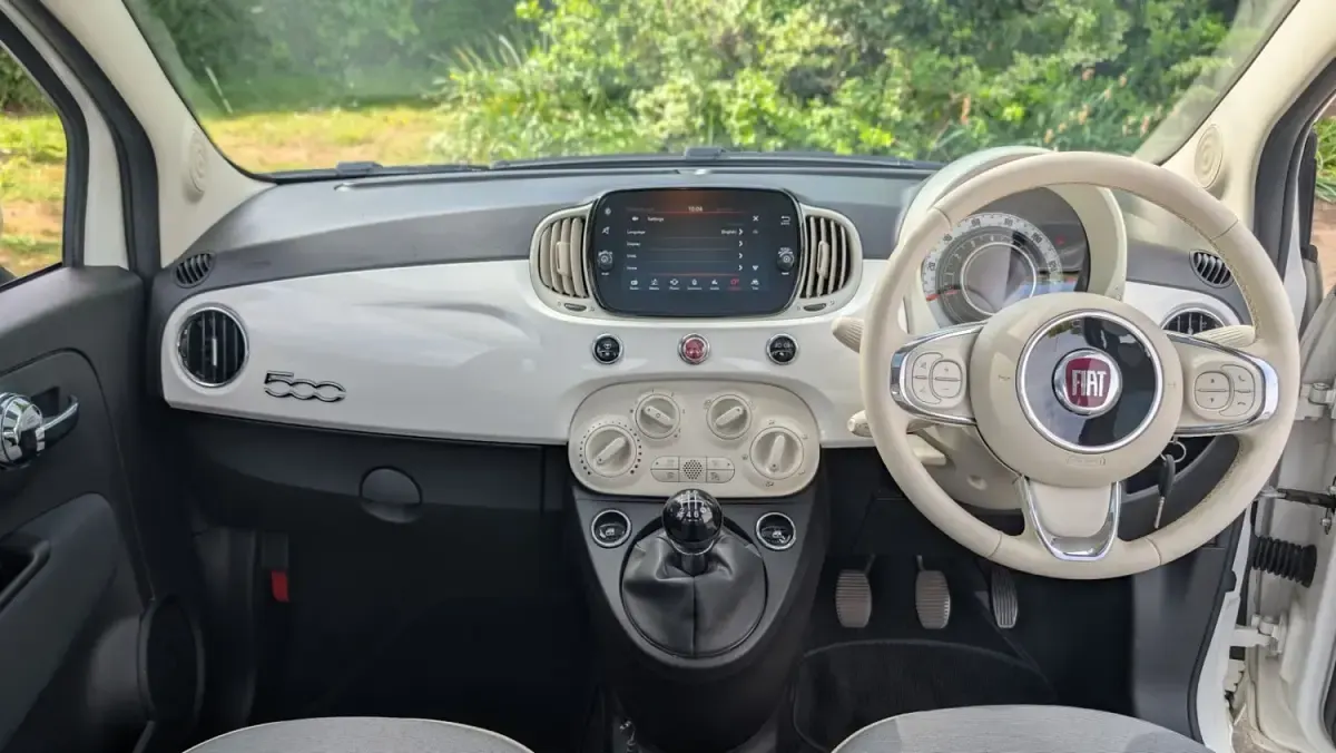 Usado Fiat 500 Lounge 70 HP (51 kW) 2021 Branco Citadino