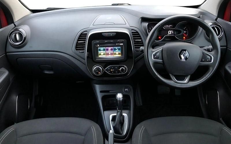 Second-hand Renault Captur Iconic 150 CP (110 kW) 2019 Roșu SUV