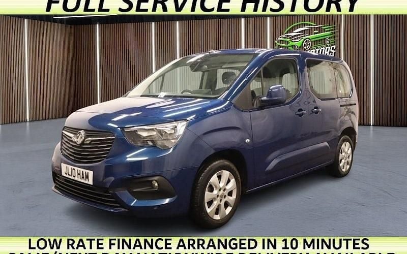 Used 2020 Vauxhall Combo Estate | £9,971 (Good price) - Image 1/2