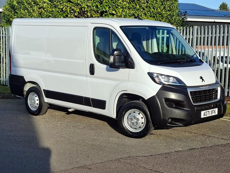 Used Peugeot Boxer 120 HP (88 kW) 2021 White Van