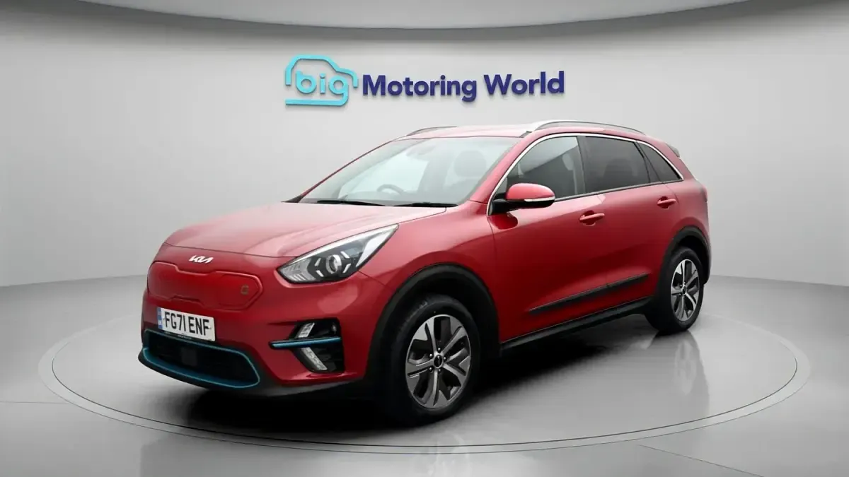 Used Kia Niro 150 kW (204 HP) 2021 Red SUV