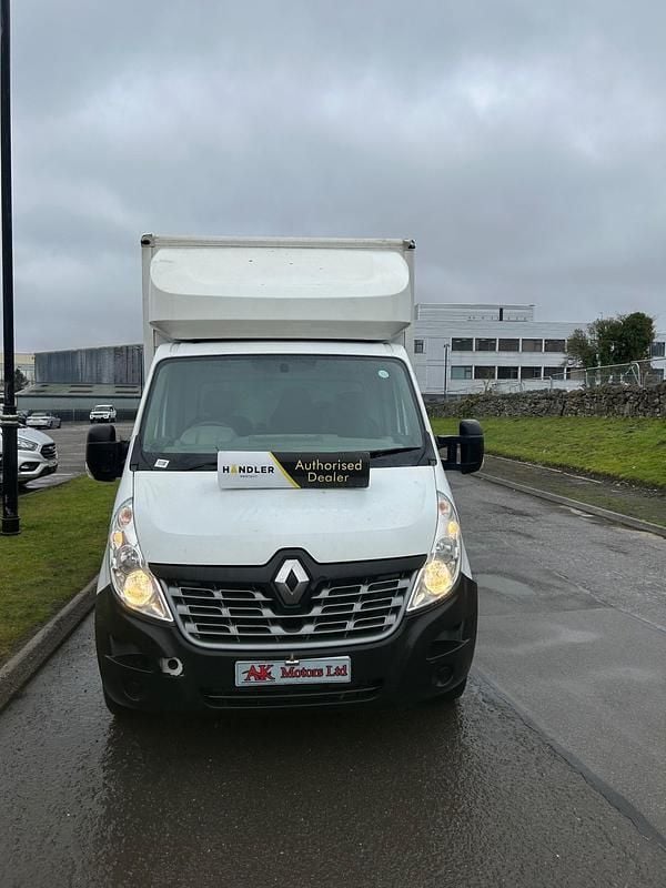 Used Renault Master Business 130 HP (95 kW) 2017 White Van