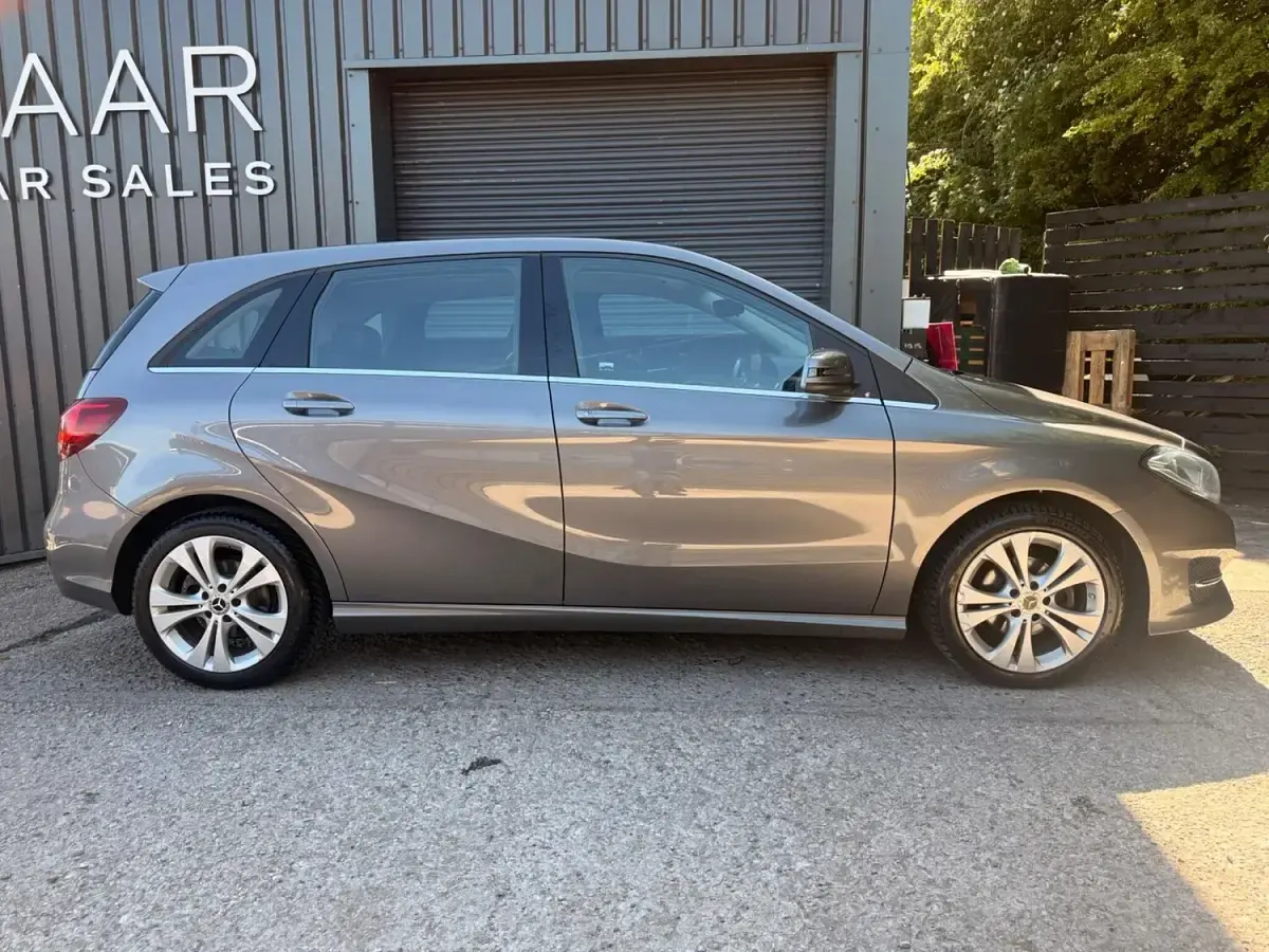 Used Mercedes B180 109 HP (80 kW) 2017 Grey Hatchback