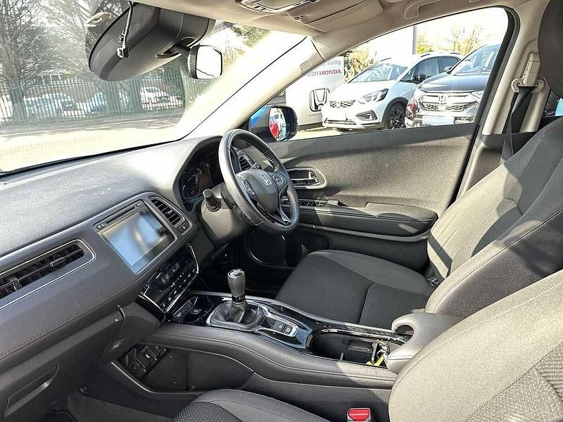 Used Honda HR-V SE 130 HP (95 kW) 2020 Blue SUV