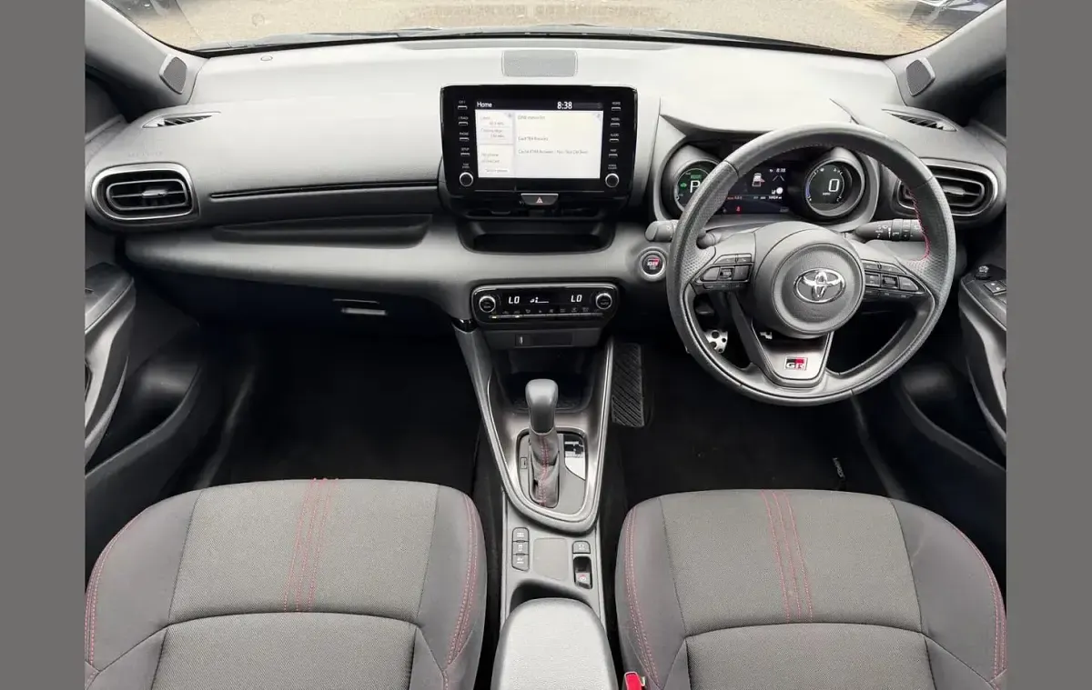 Used Toyota Yaris Hybrid Sport 113 HP (83 kW) 2023 Black Hatchback