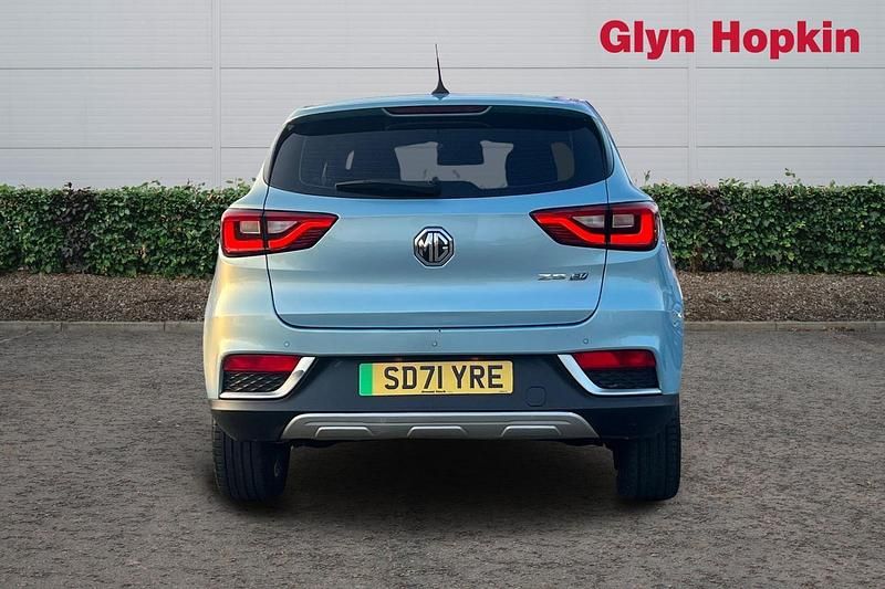 Used MG ZS Excite 105 kW (143 HP) 2021 Blue SUV