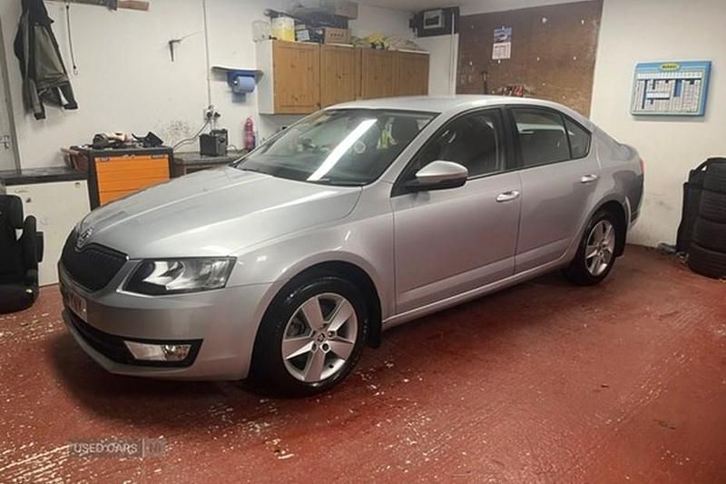 Silver Used 2014 Skoda Octavia SE Hatchback | £7,250 (Good price) - Image 1/1