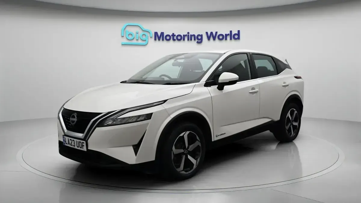 Used Nissan Qashqai Acenta Premium 190 HP (139 kW) 2023 White SUV