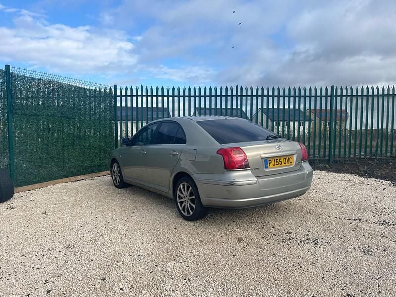 Used Toyota Avensis 2005 Silver Hatchback