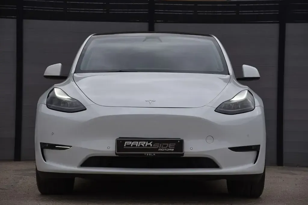 Used Tesla Model Y Long Range AWD 378 kW (514 HP) 2022 White SUV