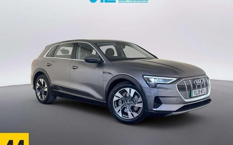 Used Audi e-tron Design 300 kW (408 HP) 2020 SUV