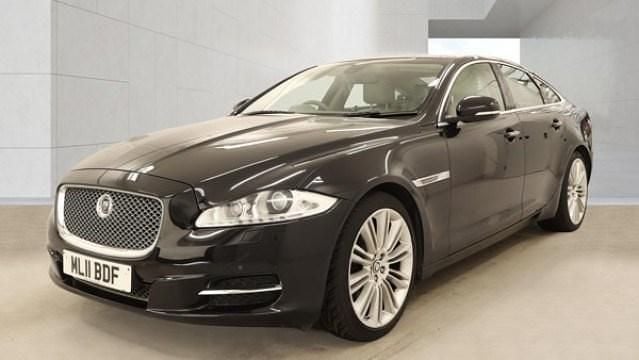Used Jaguar XJ Portfolio 275 HP (202 kW) 2011 Black Sedan