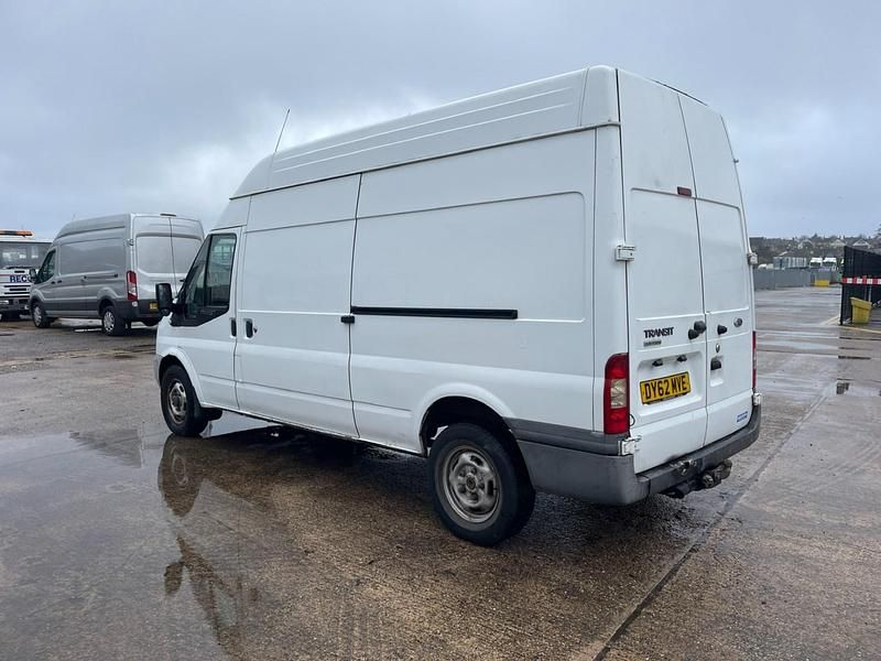 Used Ford Transit 125 HP (91 kW) 2012 White Van