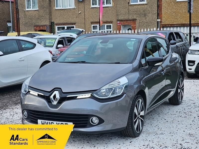 Used Renault Clio IV Dynamique 90 HP (66 kW) 2016 Grey Hatchback