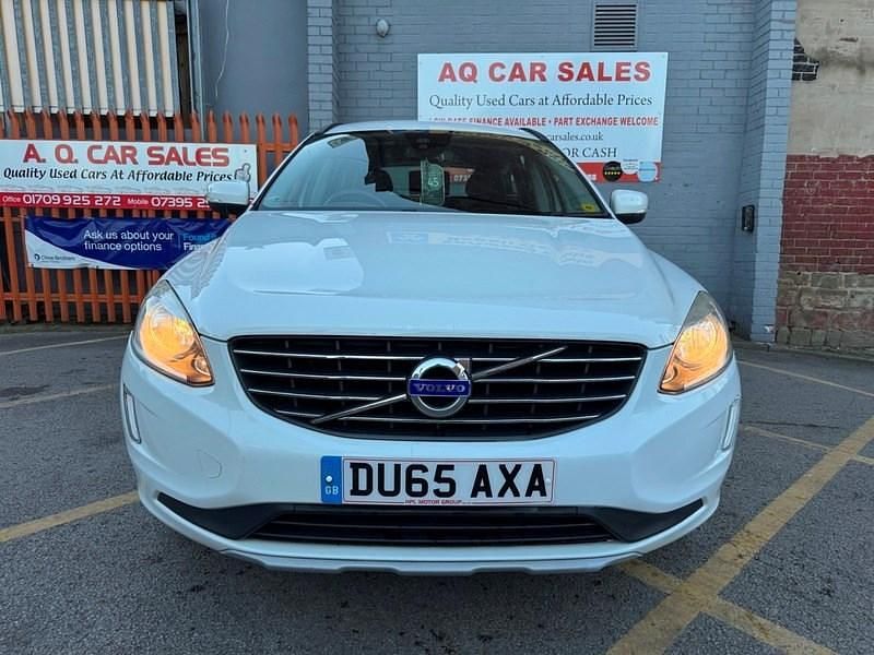 Used Volvo XC60 SE 190 HP (139 kW) 2015 White SUV