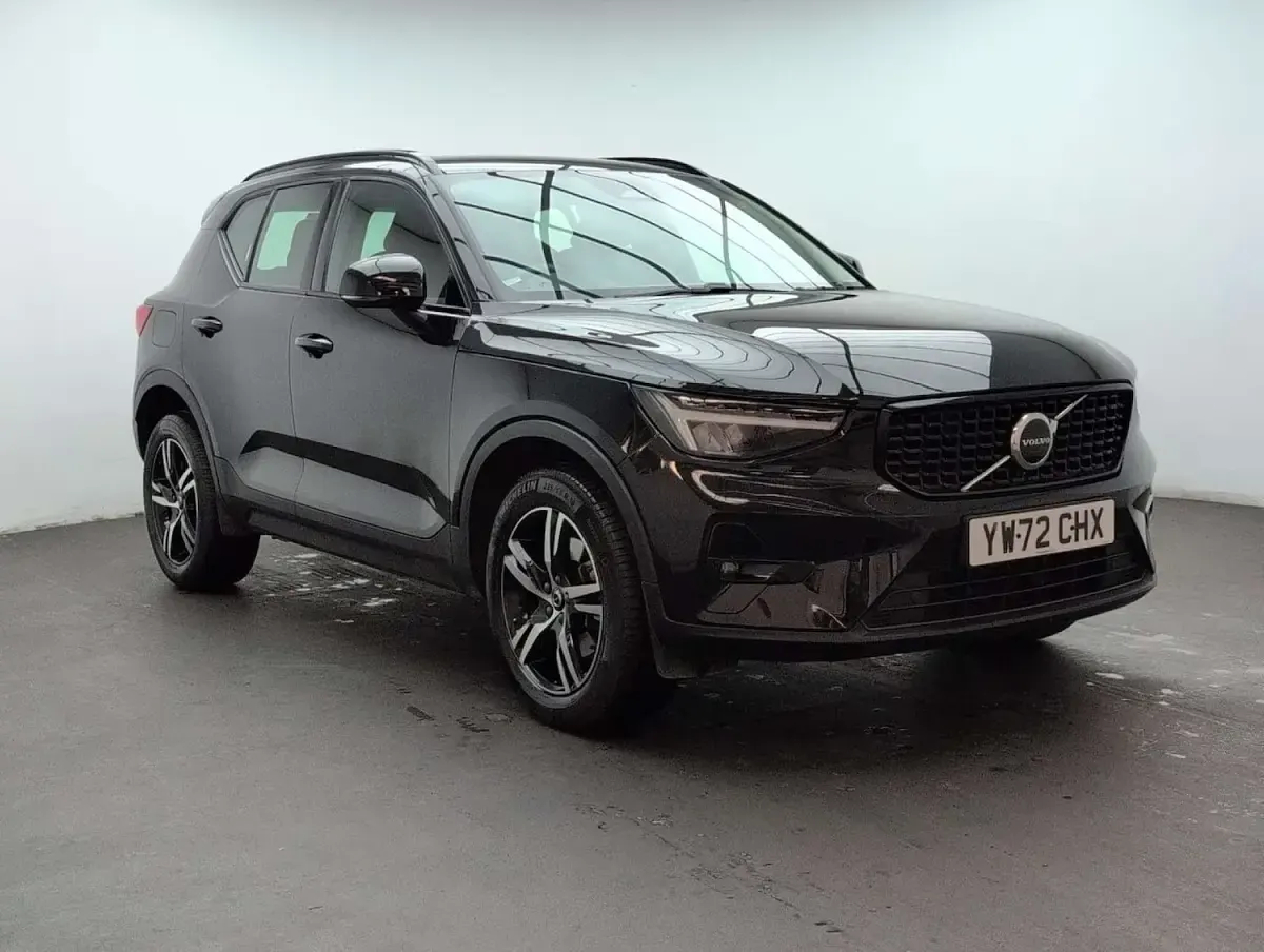 Used Volvo XC40 Plus 160 HP (117 kW) 2023 Black SUV
