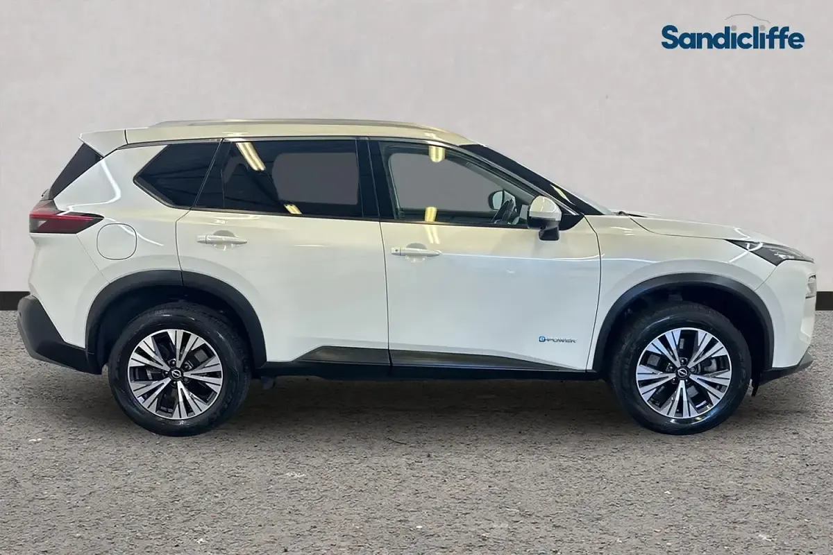 Used Nissan X-Trail N-Connecta 213 HP (156 kW) 2022 White SUV