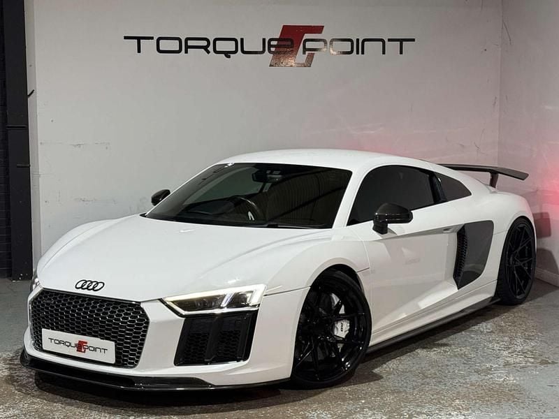 White Used 2015 Audi R8 Coupé Advanced Coupe | £69,500 (A bit pricey) - Image 1/4