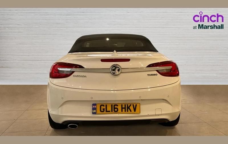 Used Vauxhall Cascada Elite 168 HP (123 kW) 2016 White Cabriolet