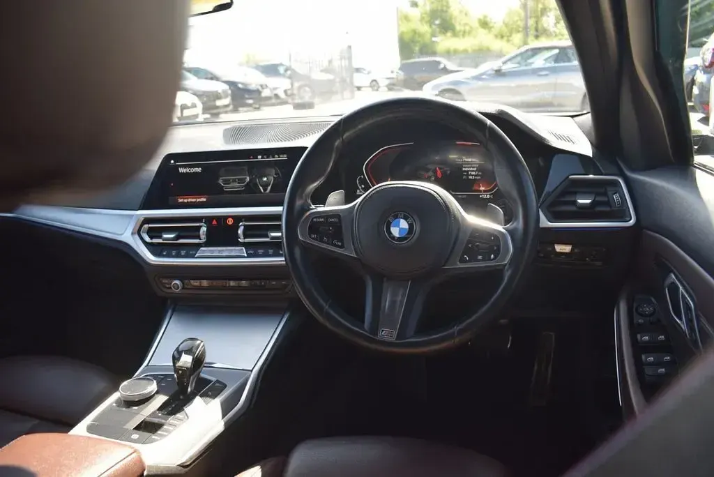 Used BMW 320 M Sport 190 HP (139 kW) 2020 White Sedan