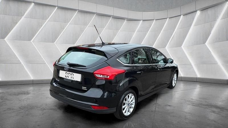 Used Ford Focus Titanium 125 HP (91 kW) 2016 Black Hatchback