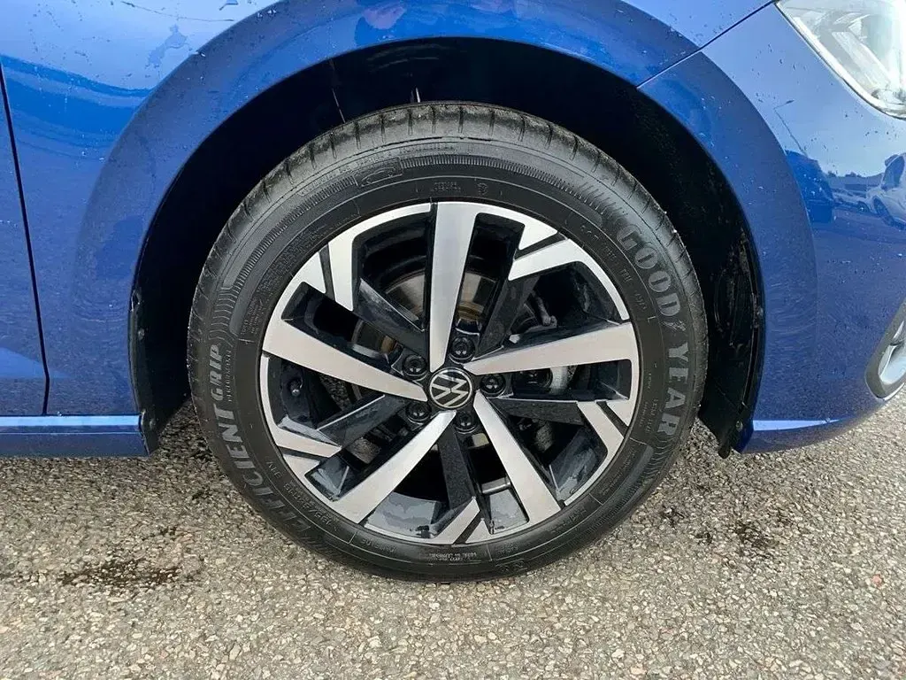 Begagnad VW Polo R-line 95 HK (69 kW) 2025 Svart Halvkombi