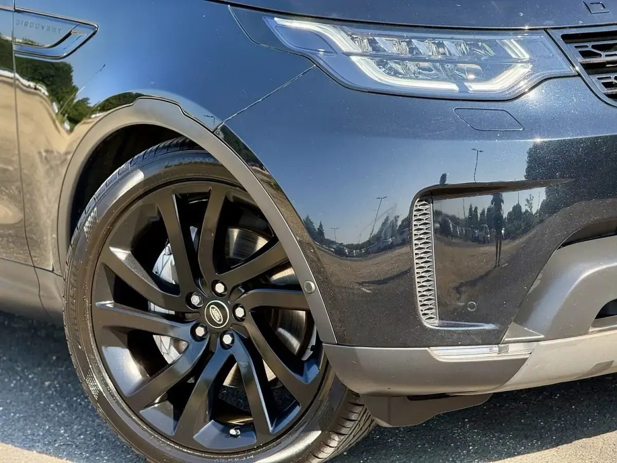 Used Land Rover Discovery HSE Luxury 306 HP (225 kW) 2019 Black SUV