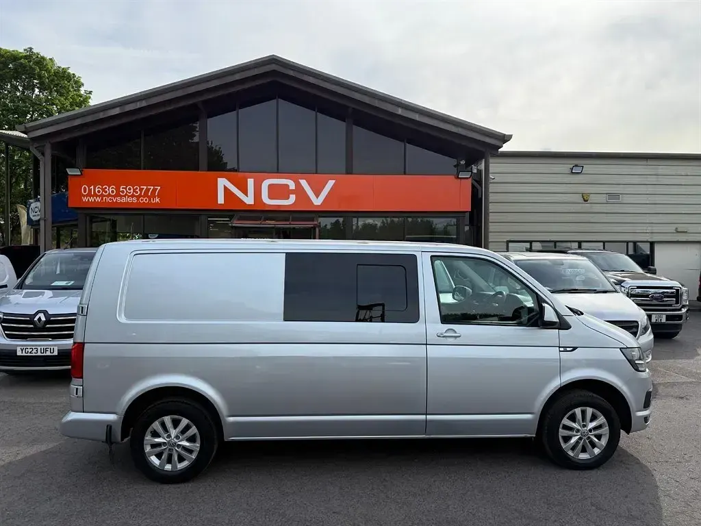 Używany VW Transporter Highline 2016 Srebrny Van