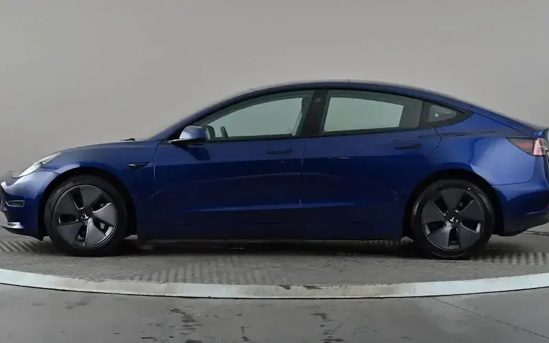 Used Tesla Model 3 Long Range AWD 366 kW (498 HP) 2022 Blue Sedan