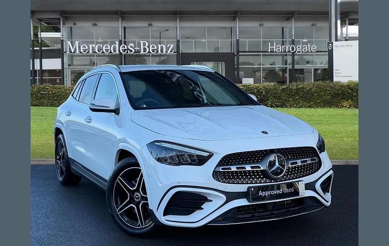 Used Mercedes GLA200 Executive 161 HP (118 kW) 2025 White SUV