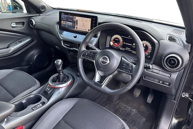 Used Nissan Juke N-Connecta 114 HP (83 kW) 2024 Black SUV
