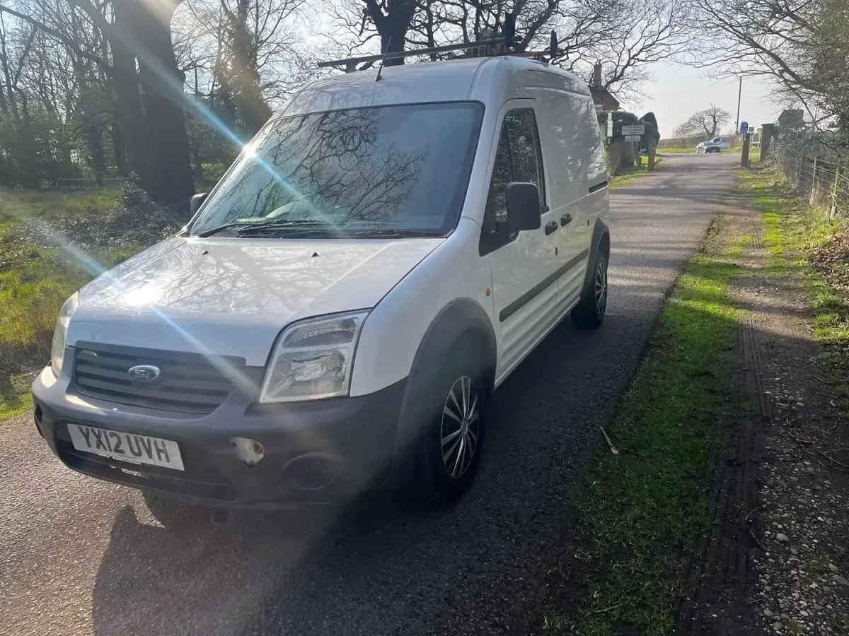 Second-hand Ford Transit Connect 90 CP (66 kW) 2012 Alb Monovolum
