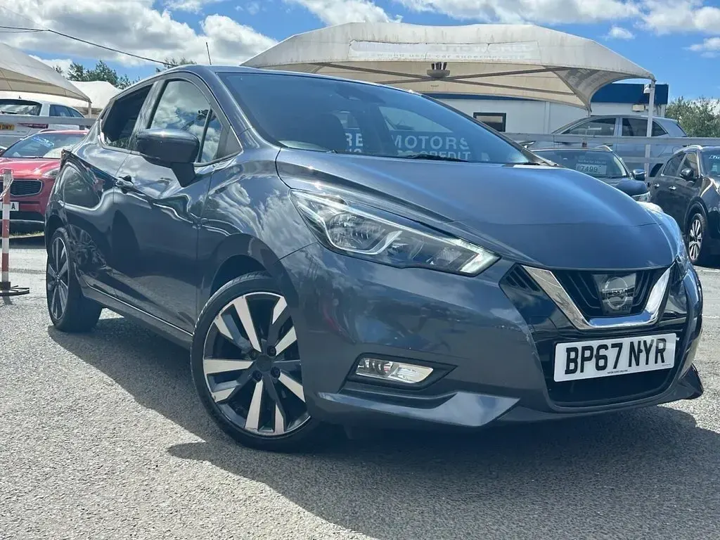 Used Nissan Micra Tekna 90 HP (66 kW) 2017 Grey Hatchback
