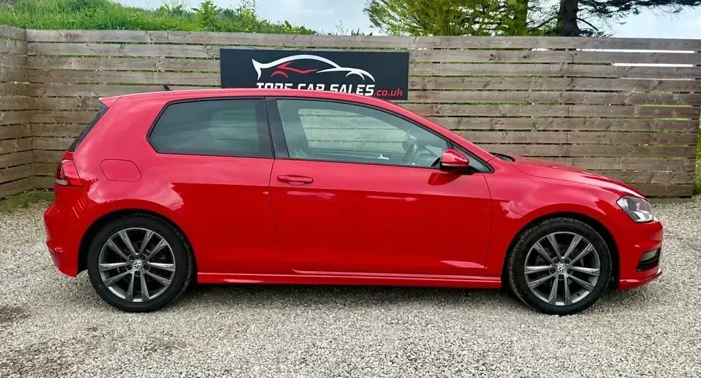Gebraucht VW Golf VII R-line 150 PS (110 kW) 2016 Rot Kleinwagen