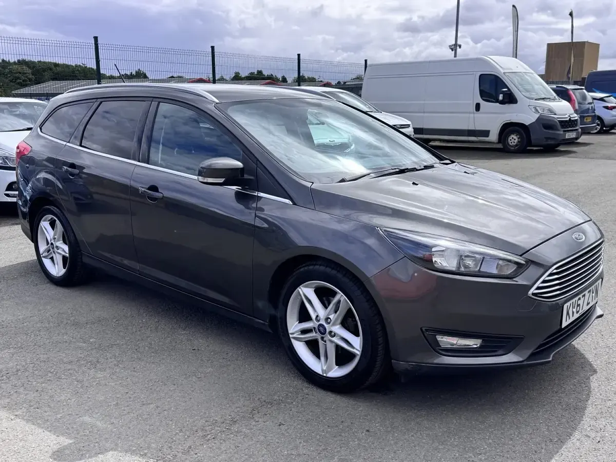 Used Ford Focus Zetec 2017 Grey Estate