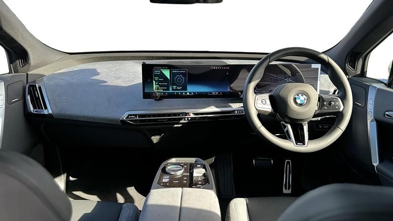 Used BMW iX M Sport 295 kW (402 HP) 2025 White SUV