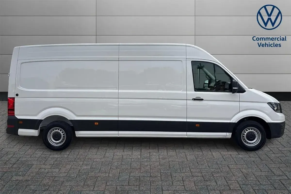 Usado VW Crafter 140 HP (102 kW) 2024 Branco Van