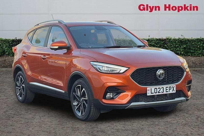 Used MG ZS Exclusive 2023 Orange Hatchback