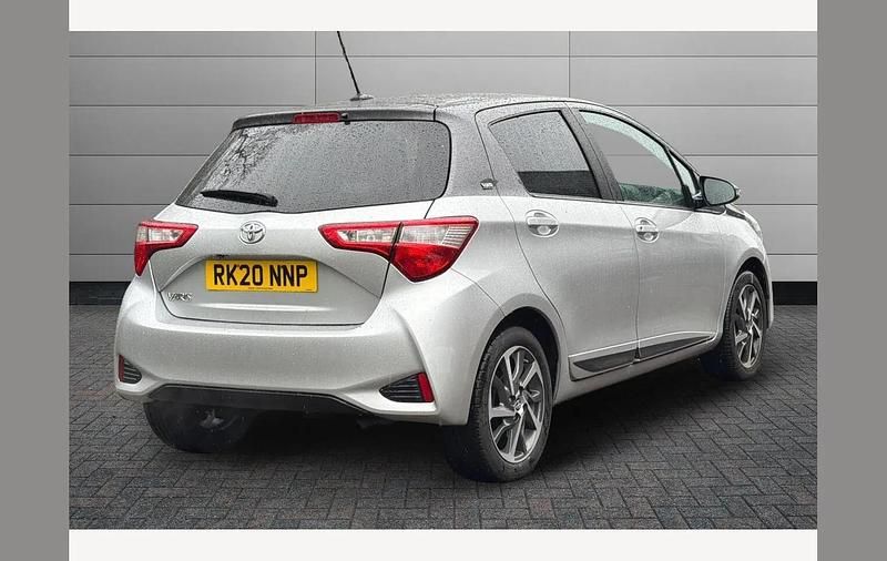 Used Toyota Yaris 109 HP (80 kW) 2020 Silver Hatchback