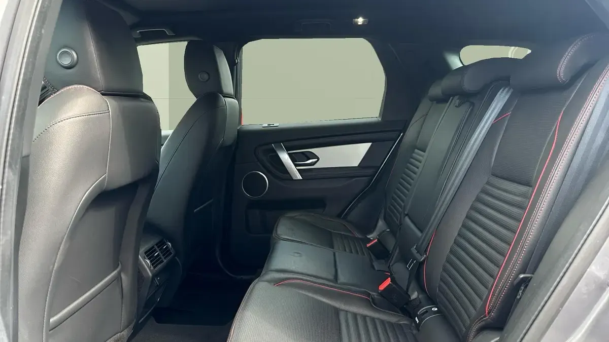 Used Land Rover Discovery 5 SE Dynamic 204 HP (150 kW) 2021 Eiger grey SUV