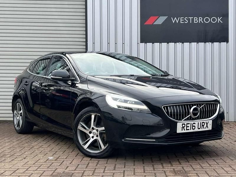 Black Used 2016 Volvo V40 Inscription Estate | £7,280 (Good price) - Image 1/4