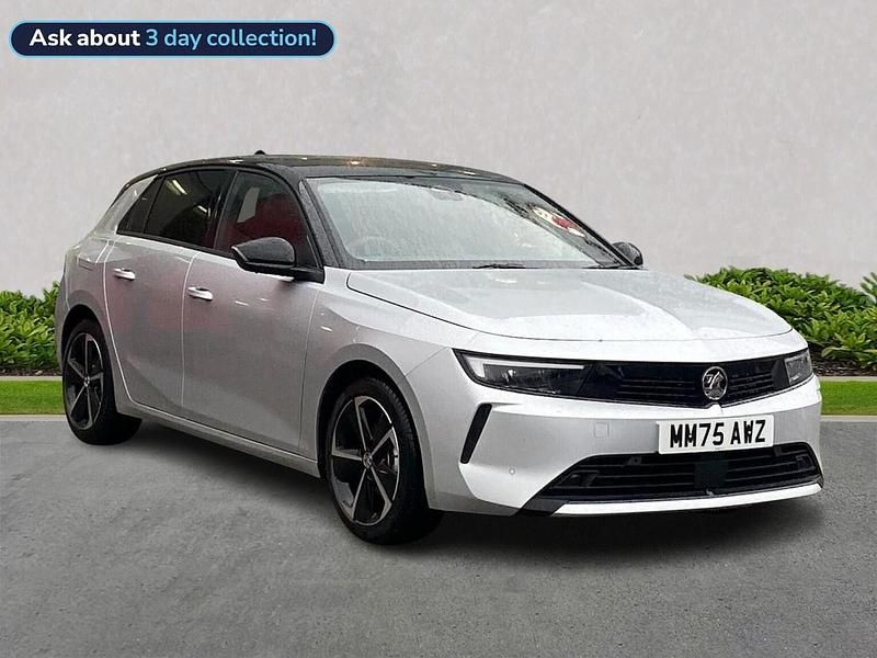 Silver New 2025 Vauxhall Astra Hatchback | £19,995 (Super price) - Image 1/4