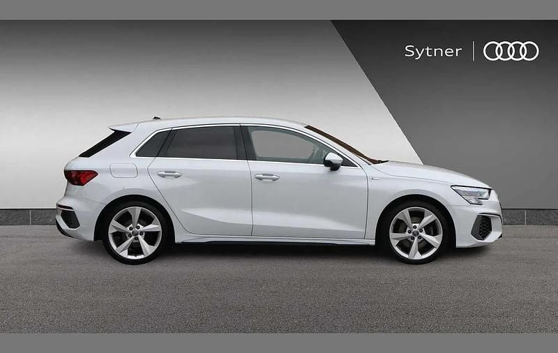 Used Audi A3 S-Line 147 HP (108 kW) 2020 White Sedan