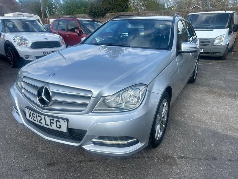 Begagnad Mercedes C220 Executive 2012 Silver Kombi
