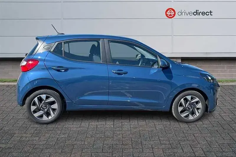 Used Hyundai i10 Advanced 2025 Blue Hatchback
