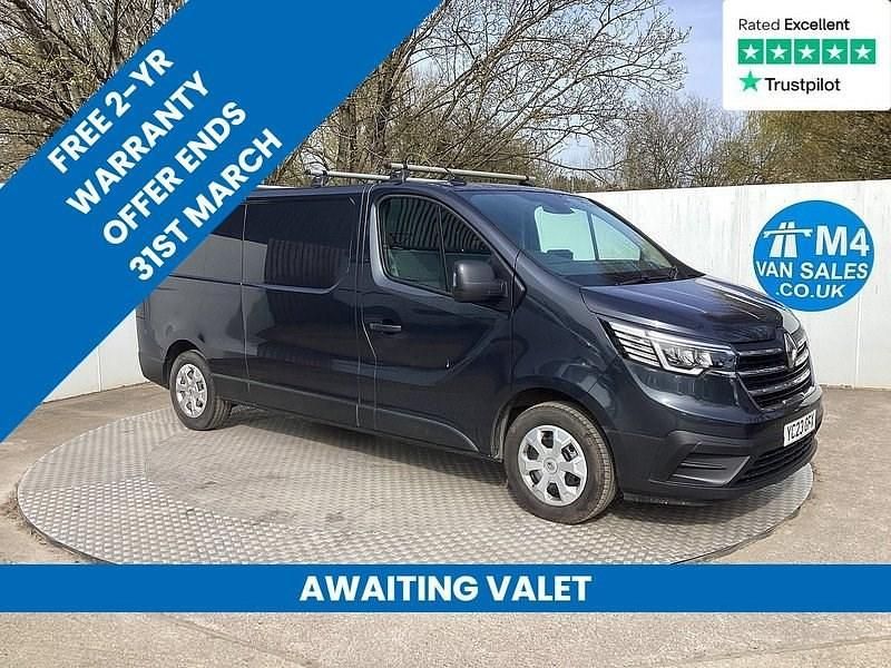 Used Renault Trafic Business 130 HP (95 kW) 2023 Slate grey