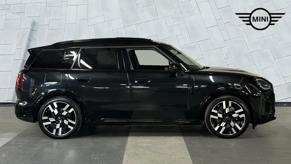 Used Mini Countryman 227 kW (309 HP) 2024 Black SUV