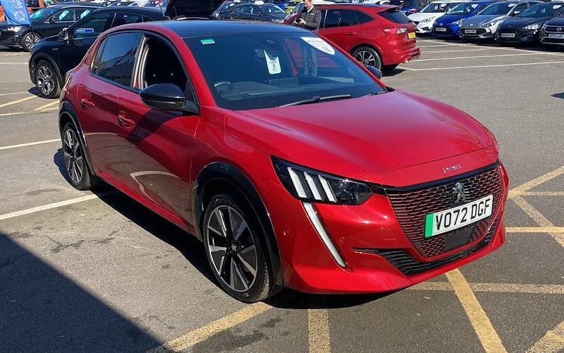 Used Peugeot e-208 Premium 100 kW (136 HP) 2022 Red Hatchback